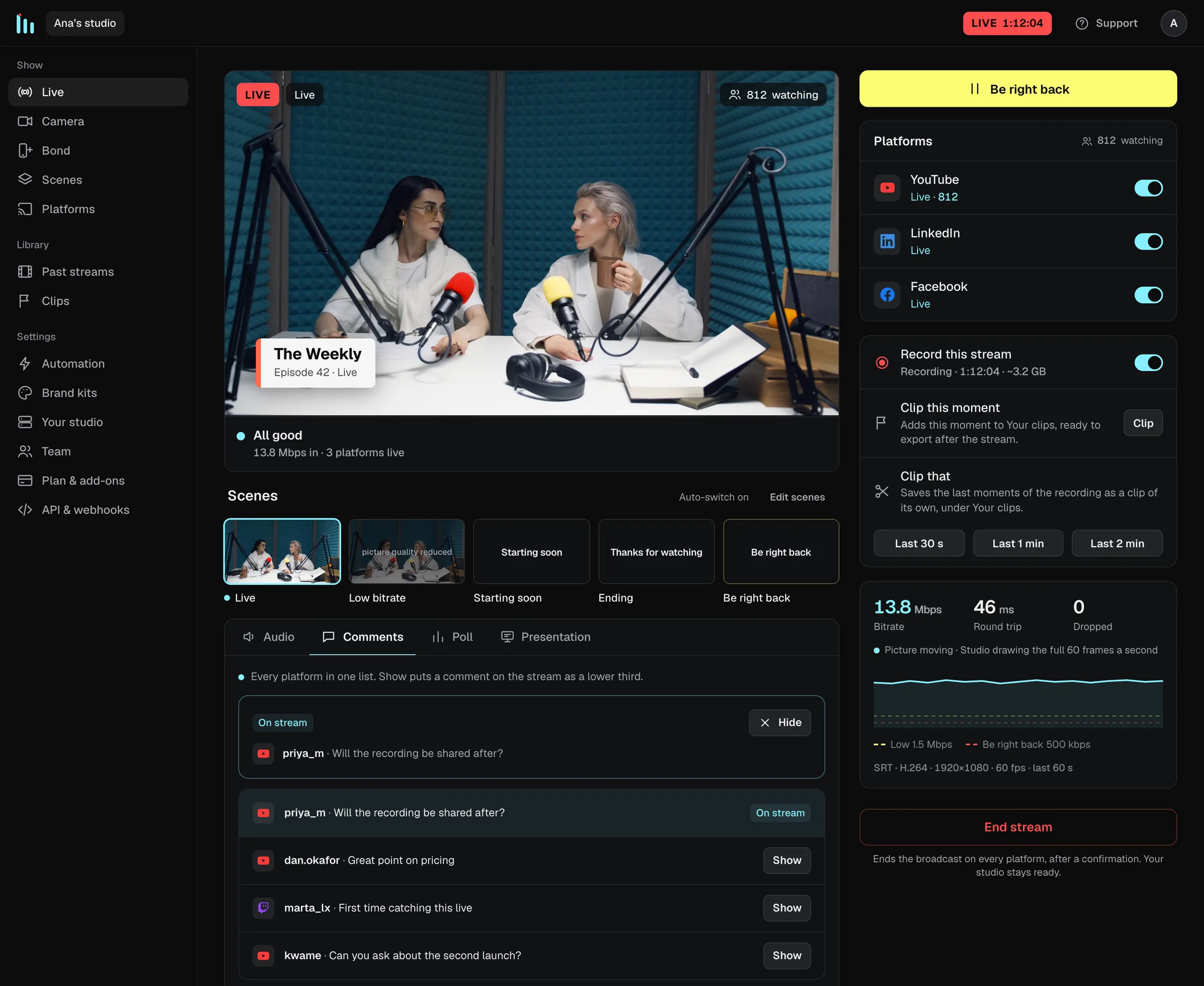 The Lumbus studio on air: a two-person podcast going out live to YouTube, LinkedIn and Facebook, with the scenes, comments from viewers, the recording and the signal beside it.